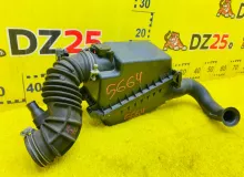 Корпус воздушного фильтра TOYOTA WISH 2008/1D2 1770022140 ZNE10 1ZZFE, передний