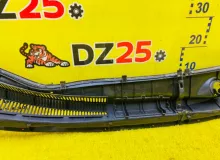 Жабо TOYOTA WISH 2008/1D2 5570968010 ZNE10 1ZZFE, переднее