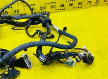 Коса под капот TOYOTA WISH 2008/1D2 8211168031 ZNE10 1ZZFE, передняя
