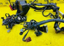 Коса под капот TOYOTA WISH 2008/1D2 8211168031 ZNE10 1ZZFE, передняя