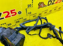 Коса под капот TOYOTA WISH 2008/1D2 8211168031 ZNE10 1ZZFE, передняя