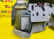 Обшивка багажника TOYOTA WISH 2008/1D2 6473068020B0 ZNE10 1ZZFE, задняя правая