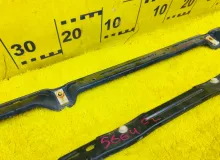Кронштейн порога TOYOTA WISH 2008/1D2 7693268010 ZNE10 1ZZFE, левый