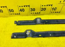 Кронштейн порога TOYOTA WISH 2008/1D2 7693268010 ZNE10 1ZZFE, левый