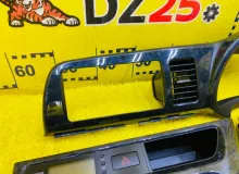 Консоль спидометра TOYOTA WISH 2008/1D2 5542068060 ZNE10 1ZZFE, передний