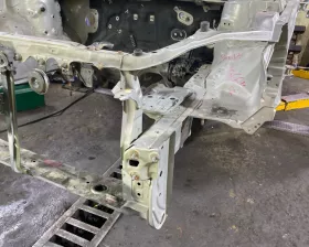 Лонжерон TOYOTA