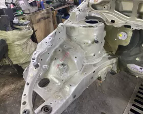 Лонжерон TOYOTA