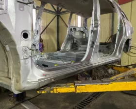 Порог кузова Toyota