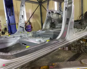 Порог кузова Toyota