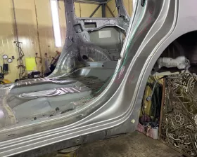 Порог кузова Toyota