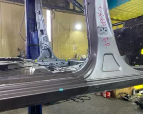 Порог кузова Toyota