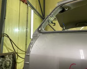 Крыло заднее TOYOTA