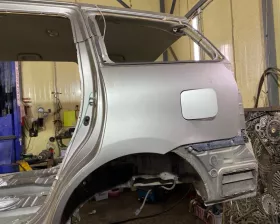 Крыло заднее TOYOTA