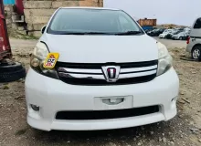 Решетка радиатора TOYOTA ISIS 2011 5310144340 ZGM15W 2ZRFAE, передняя
