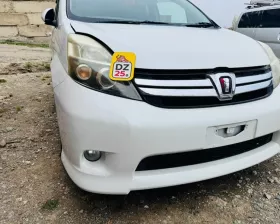 Решетка радиатора Toyota