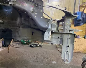 Лонжерон TOYOTA