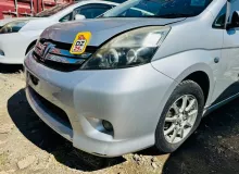 Бампер TOYOTA ISIS 2011 5211944440B0 ZGM15W 2ZRFAE, передний