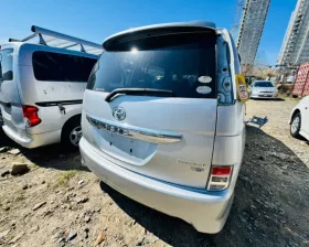 Бампер Toyota