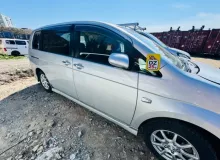 Дверь боковая TOYOTA ISIS 2011 6700144071 ZGM15W 2ZRFAE, передняя правая