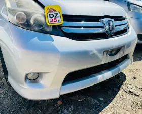 Решетка радиатора Toyota