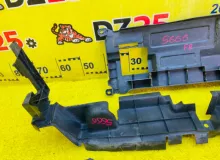 Защита радиатора TOYOTA SIENTA 2015 5328952100 NCP175G 1NZFE, передняя
