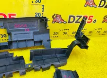 Защита радиатора TOYOTA SIENTA 2015 5328952100 NCP175G 1NZFE, передняя