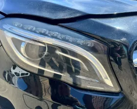 Фара Mercedes-Benz
