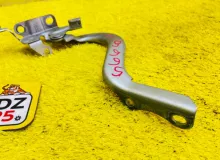 Петля капота TOYOTA SIENTA 2015 5341052420 NCP175G 1NZFE, передняя