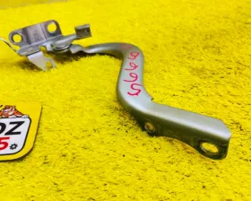 Петля капота TOYOTA