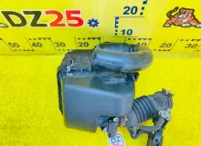 Корпус воздушного фильтра TOYOTA SIENTA 2015 1770121100 NCP175G 1NZFE, передний