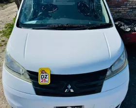 Решетка радиатора Nissan