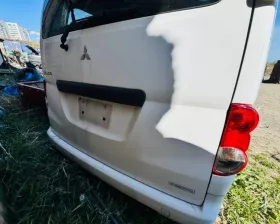 Дверь 5я Nissan