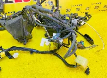 Коса под капот TOYOTA SIENTA 2015 821115DA00 NCP175G 1NZFE, передняя