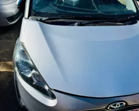 Капот Toyota