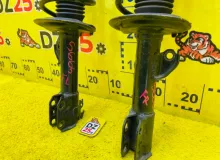 СТОЙКА ПАРА ЛЕВАЯ И ПРАВАЯ TOYOTA SIENTA 2015 4852052770 NCP175G 1NZFE, передняя