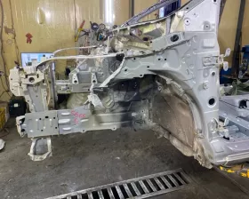 Лонжерон TOYOTA