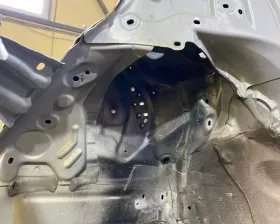 Лонжерон TOYOTA