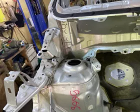 Лонжерон TOYOTA