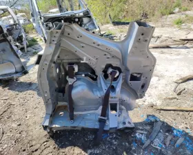 Крыло заднее TOYOTA
