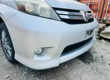 Бампер TOYOTA ISIS 2011/Цвет 1F7 5211944440B0 ZGM15W 2ZRFAE, передний
