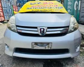 Бампер Toyota