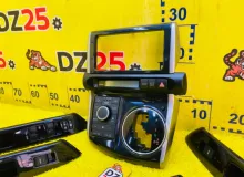Консоль магнитофона TOYOTA WISH 2013/Цвет 070 5542068140 ZGE20W 2ZRFAE, передний