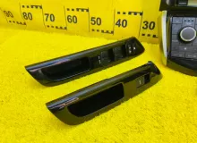 Консоль магнитофона TOYOTA WISH 2013/Цвет 070 5542068140 ZGE20W 2ZRFAE, передний