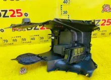Бардачок TOYOTA WISH 2013/Цвет 070 5541068050B0 ZGE20W 2ZRFAE, передний