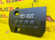 Пластиковая крышка на двс TOYOTA WISH 2013/Цвет 070 1121237030 ZGE20W 2ZRFAE, передняя
