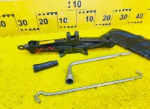 Поддомкратник/ домкрат TOYOTA WISH 2013/Цвет 070 0911133030 ZGE20W 2ZRFAE, задний