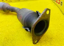 Катализатор TOYOTA WISH 2013/Цвет 070 1741037670 ZGE20W 2ZRFAE, передний