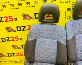 СИДЕНИЕ ПАРА Toyota