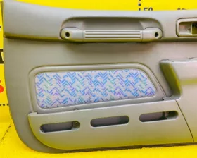Обшивка дверей Toyota