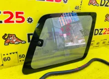 Стекло собачника TOYOTA RAV4 1994 6271042010 SXA10G 3SFE, заднее правое